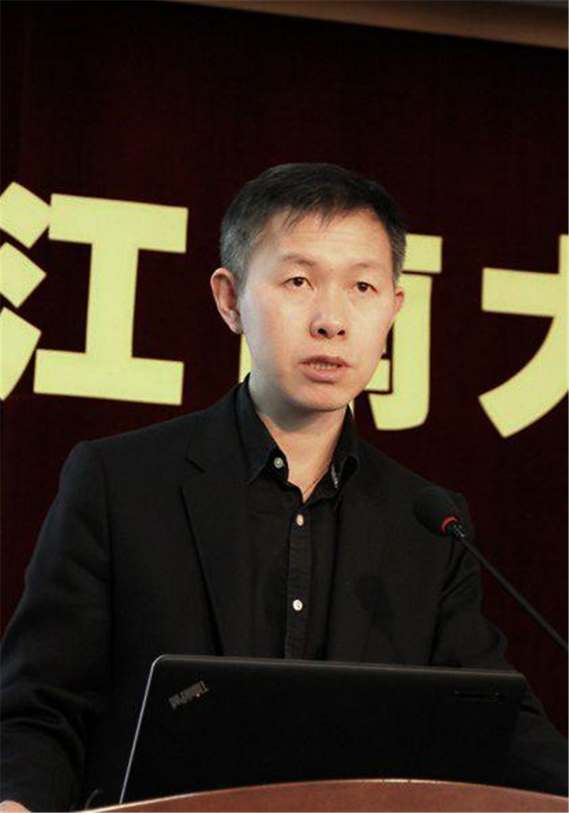 设计学院院长辛向阳作会议交流发言