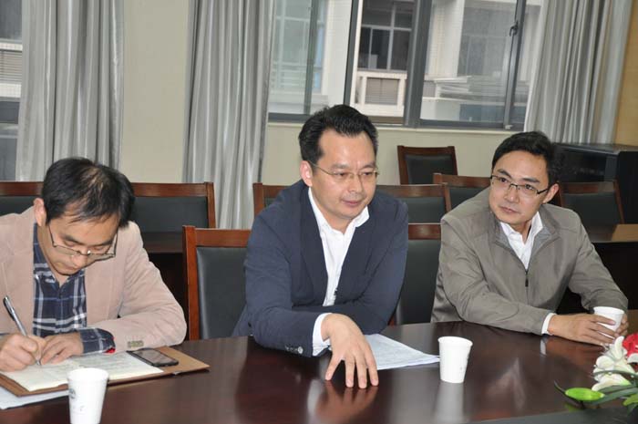 无锡市科技局赵建平局长来实验室指导工作