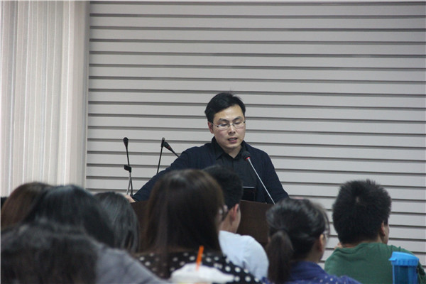 顾教授分享游学经历