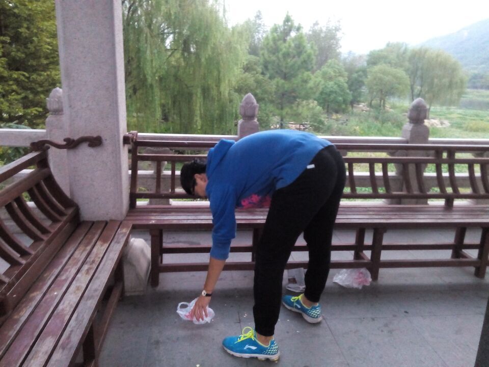 捡垃圾